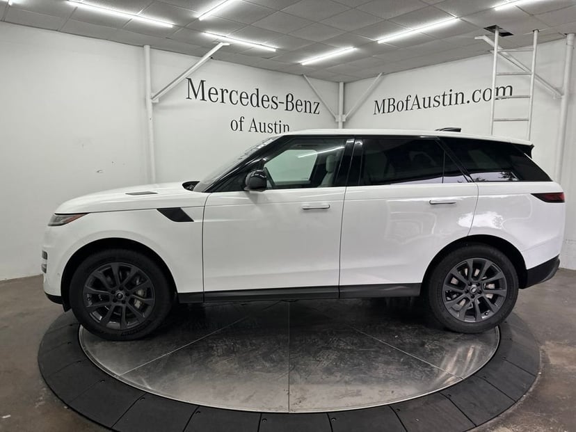 2023 Land Rover Range Rover Sport - Image 2