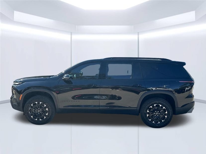 2027 Chevrolet Traverse - Image 1
