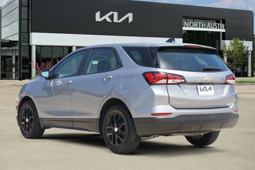 2024 Chevrolet Equinox - Image 3