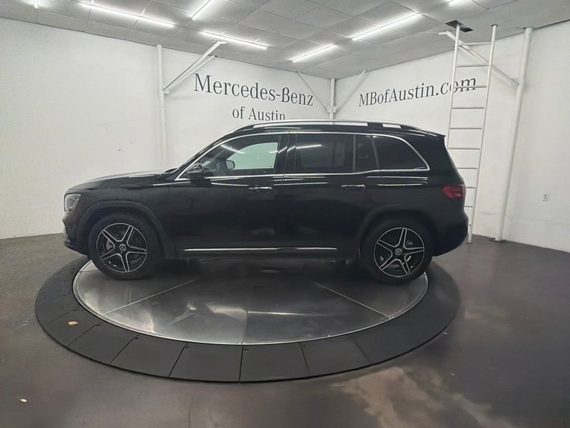 2026 Mercedes-Benz GLB - Image 1