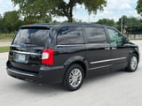 2015 Chrysler Town & Country - Preview 4