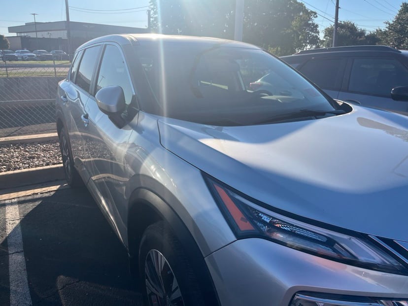 2023 Nissan Rogue - Image 1