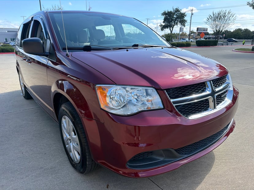 2018 Dodge Grand Caravan - Image 1