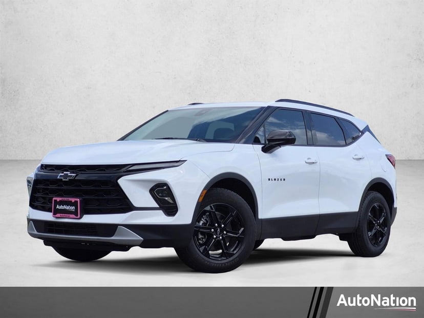 2026 Chevrolet Blazer - Image 2