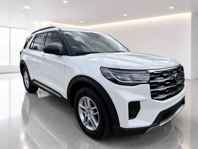 2025 Ford Explorer - Image 1