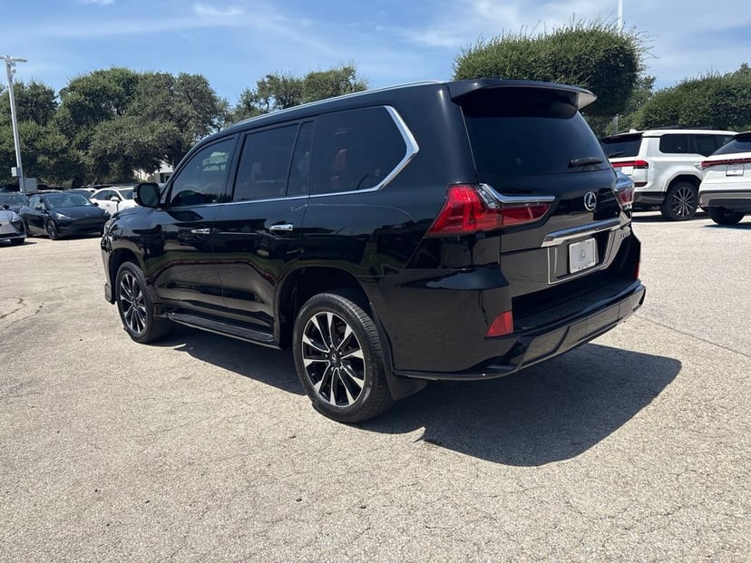 2021 Lexus LX - Image 3