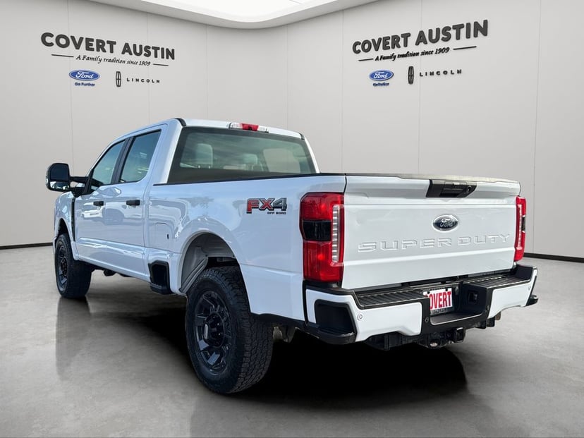 2024 Ford F-250 - Image 3