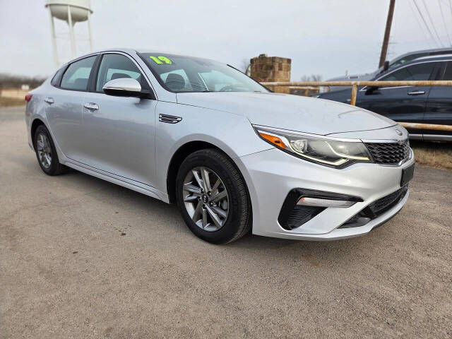 2019 Kia Optima - Image 1