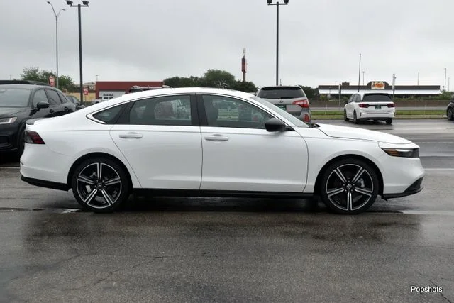 2025 Honda Accord - Image 2