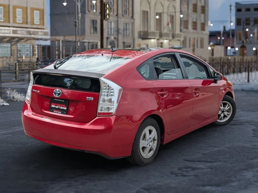 2010 Toyota Prius - Image 2