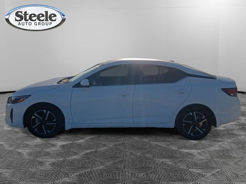 2025 Nissan Sentra - Image 3
