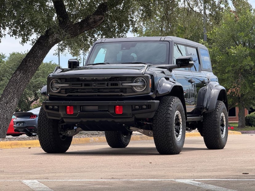 2024 Ford Bronco - Image 1