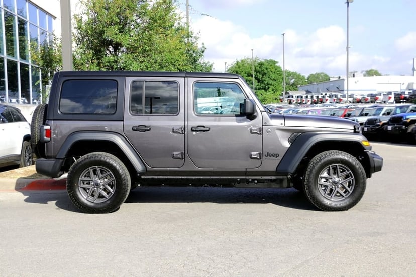 2026 Jeep Wrangler - Image 2