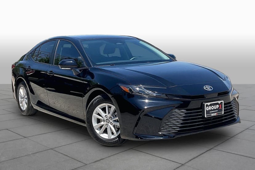 2026 Toyota Camry - Image 2