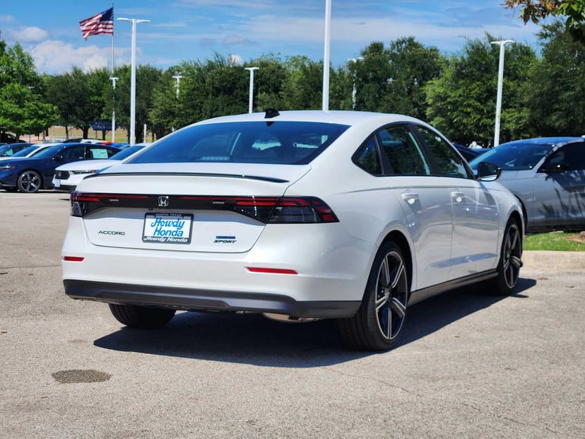2026 Honda Accord - Image 2