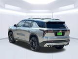 2027 Chevrolet Traverse - Preview 3