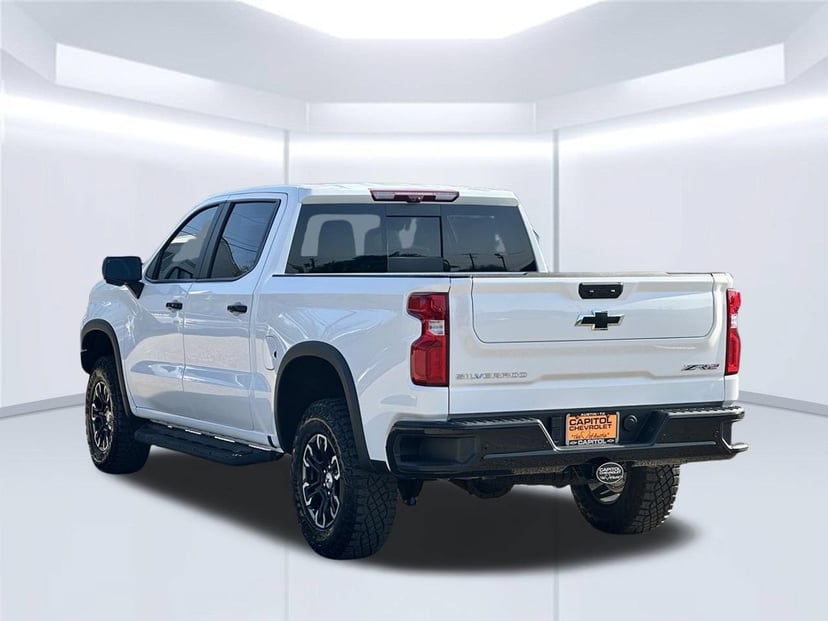 2026 Chevrolet Silverado 1500 - Image 2