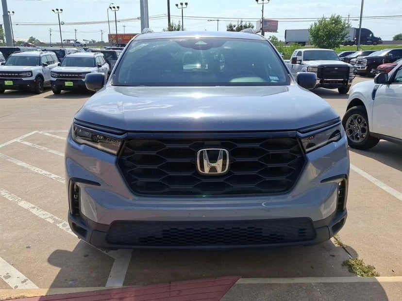 2023 Honda Pilot - Image 3