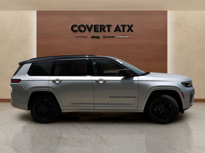 2026 Jeep Grand Cherokee L - Image 2