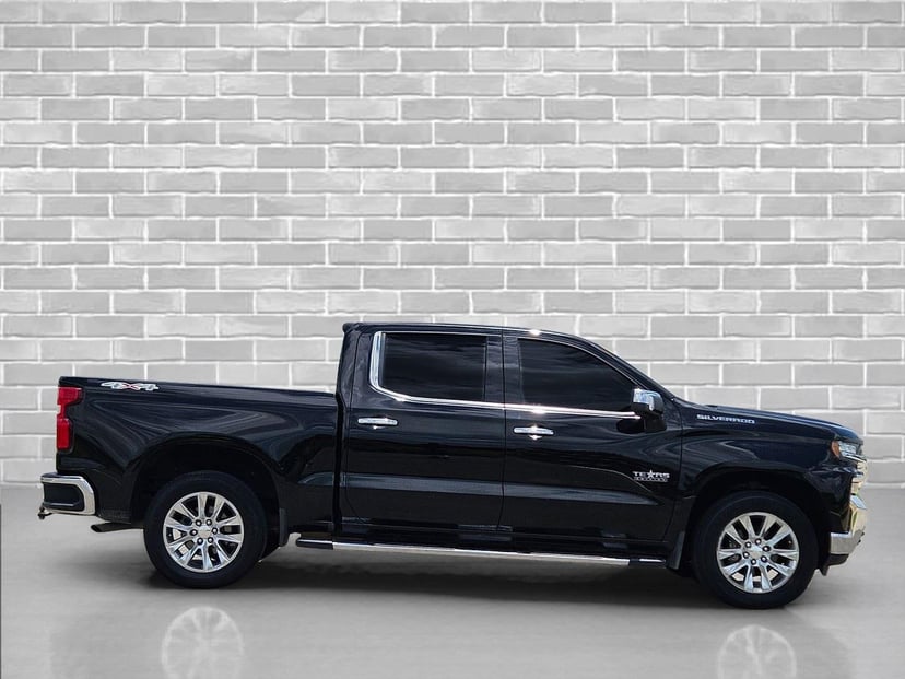 2019 Chevrolet Silverado 1500 - Image 3
