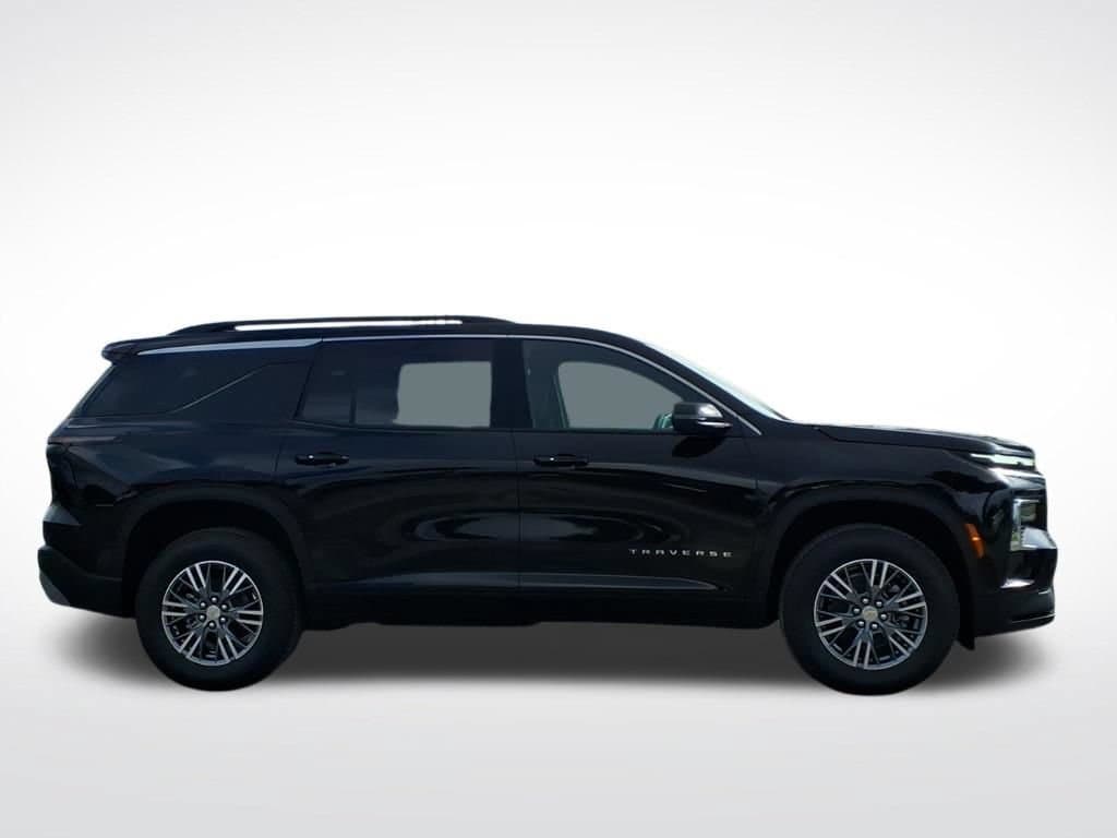 2026 Chevrolet Traverse - Image 1