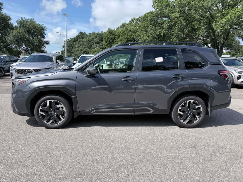 2025 Subaru Forester - Image 3
