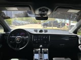 2022 Porsche Macan - Preview 12
