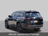 2023 Jeep Grand Cherokee - Preview 3