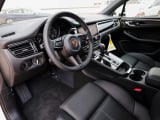 2026 Porsche Macan - Preview 4