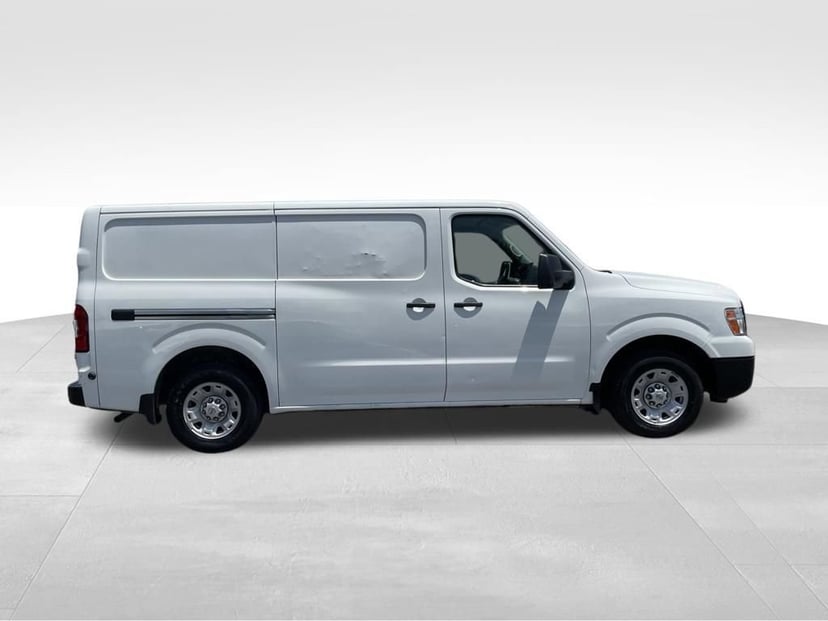 2018 Nissan NV Cargo - Image 2