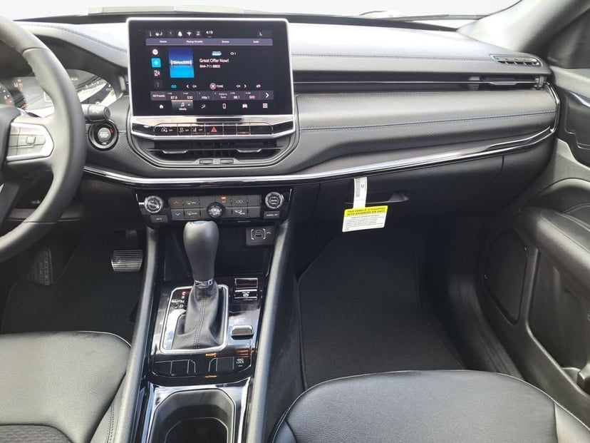 2026 Jeep Compass - Image 3