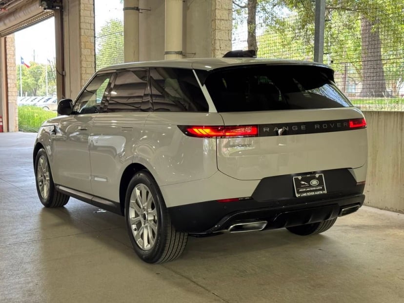 2026 Land Rover Range Rover Sport - Image 3
