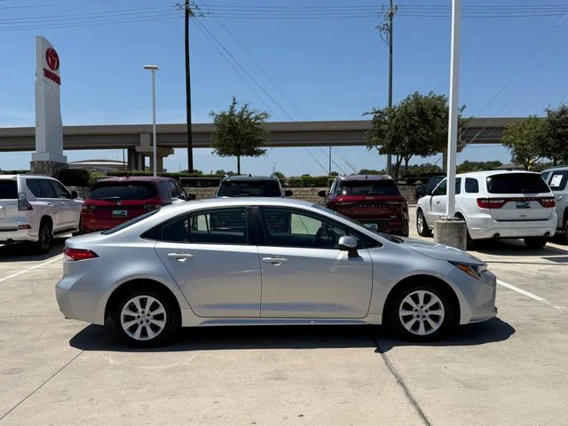 2024 Toyota Corolla - Image 3