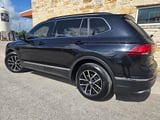 2021 Volkswagen Tiguan - Preview 3