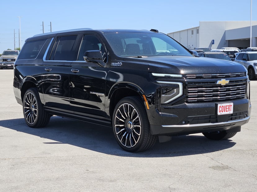 2026 Chevrolet Suburban - Image 2