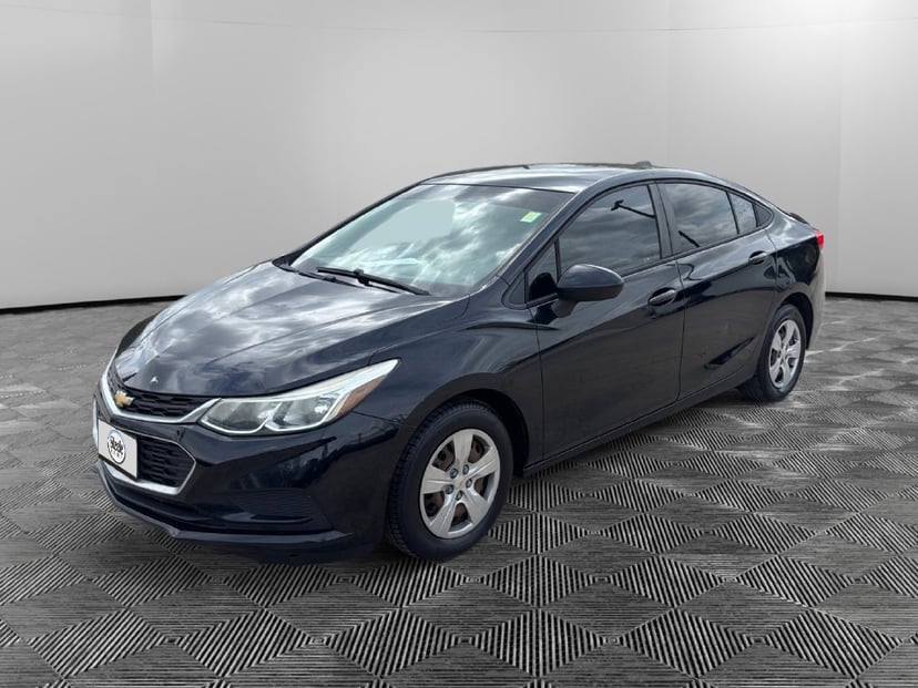 2018 Chevrolet Cruze - Image 1