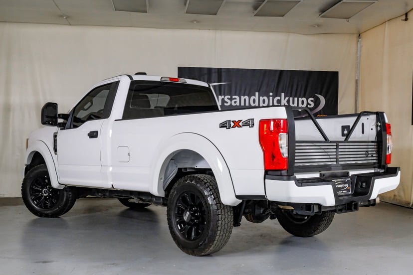 2021 Ford F-250 - Image 2