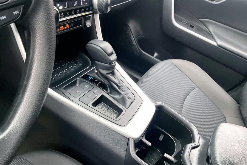 2025 Toyota RAV4 - Image 3