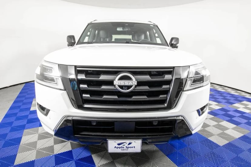 2023 Nissan Armada - Image 3