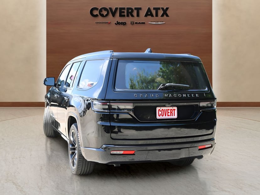 2022 Jeep Grand Wagoneer - Image 3