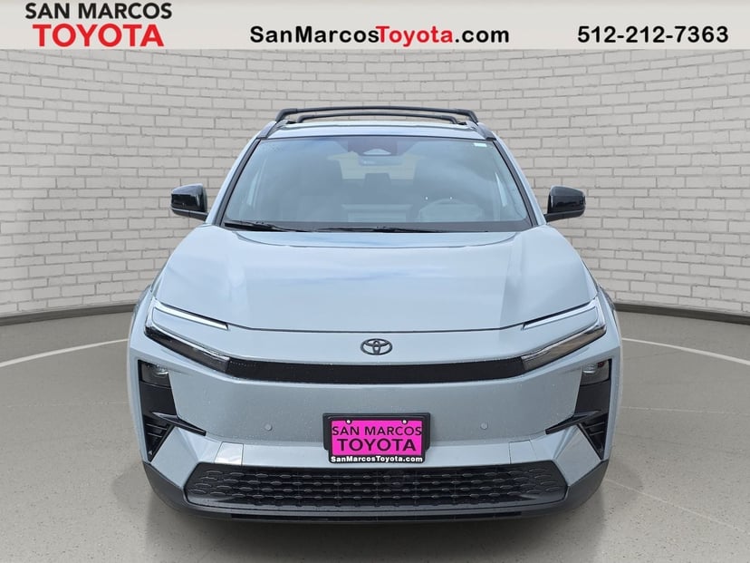 2026 Toyota C-HR - Image 2