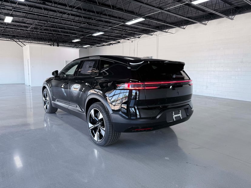 2025 Polestar 3 - Image 2