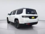 2026 Jeep Grand Wagoneer - Preview 3