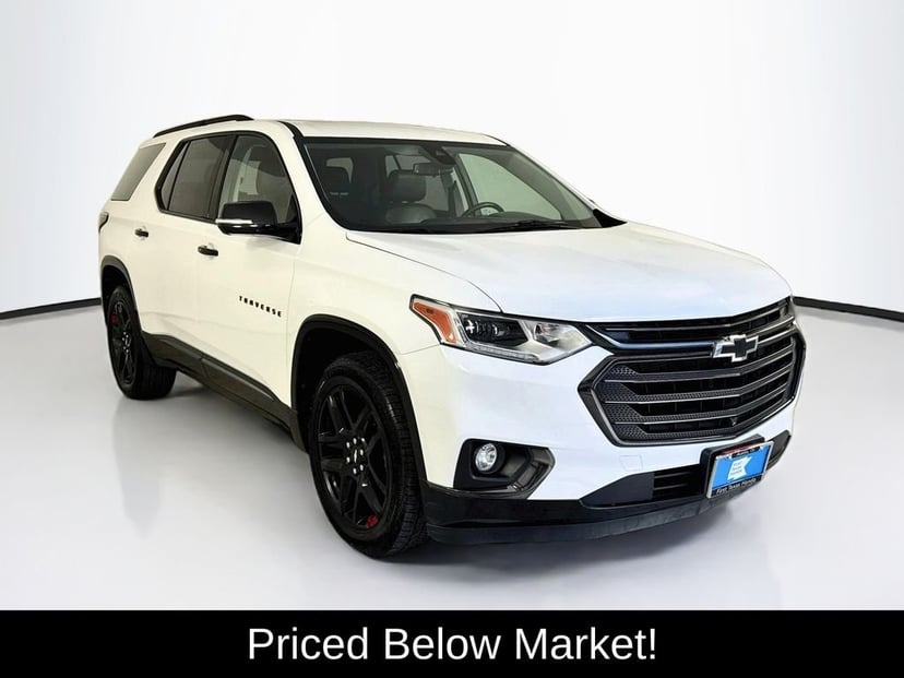 2020 Chevrolet Traverse - Image 1