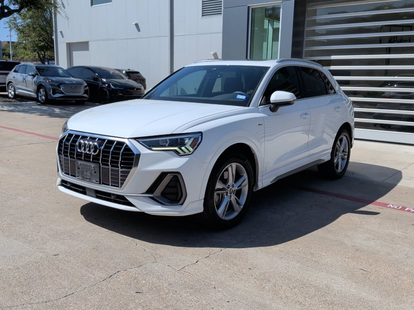 2023 Audi Q3 - Image 1