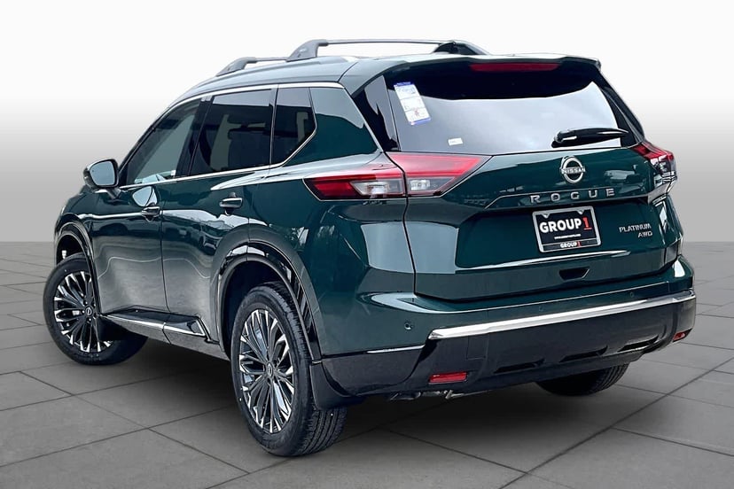 2026 Nissan Rogue - Image 2