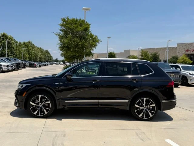 2024 Volkswagen Tiguan - Image 3