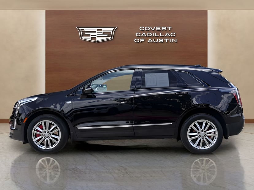 2022 Cadillac XT5 - Image 2