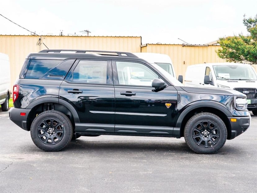 2025 Ford Bronco Sport - Image 1