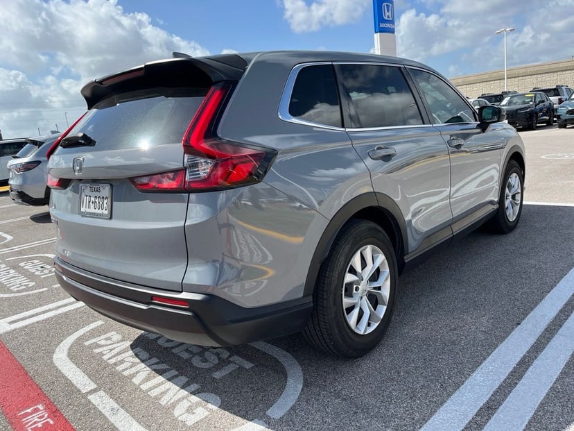 2025 Honda CR-V - Image 3